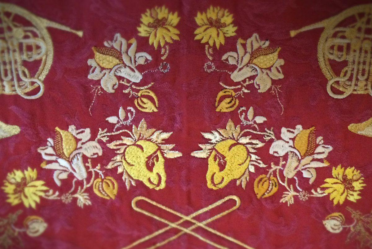 Het Borduurburo, Martine van 't Hul, Rouw, Mourning, rouwborduur, borduren, machinaal borduur, embroidery specialist